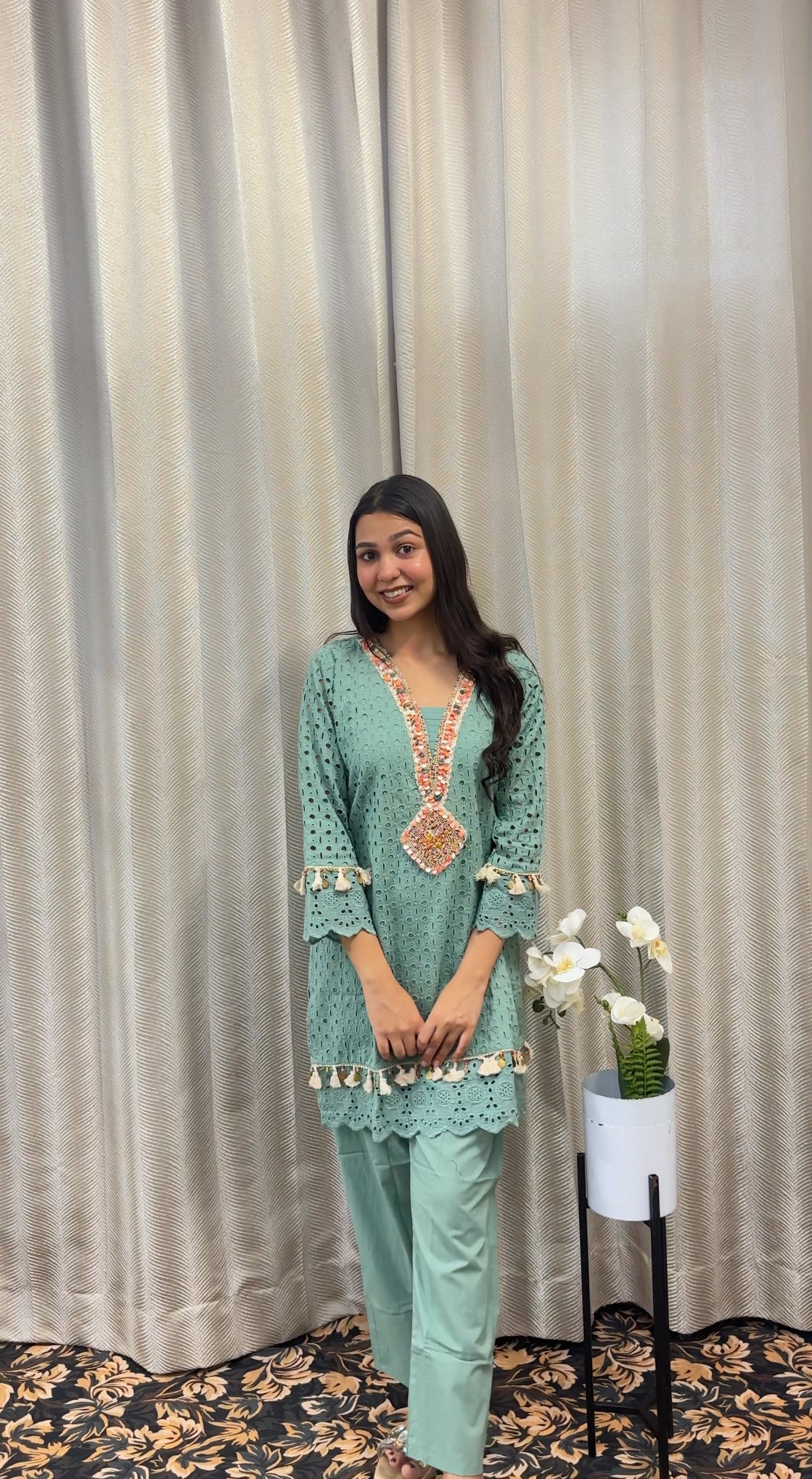 Mint Noor